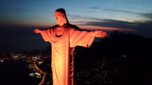 Cristo Redentor no Rio de Janeiro será iluminado de laranja no próximo 25 de novembro. (Foto: UNIC Rio/Célio Durães)