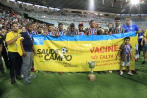 Vacinação contra a febre amarela no Maracanã