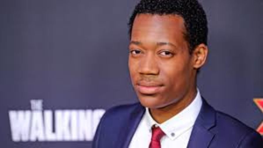 ator americano Tyler James Williams - Vida & Ação